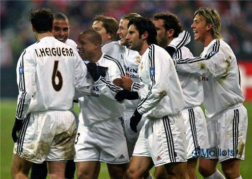 Foot Vintage Maillot  Real Madrid Domicile Manche Longue 2003/2004 pas cher